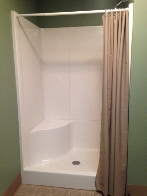 12 Perry Street Bathroom 2